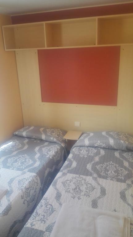 Camping Cubillas Cubillas de Santa Marta Zewnętrze zdjęcie